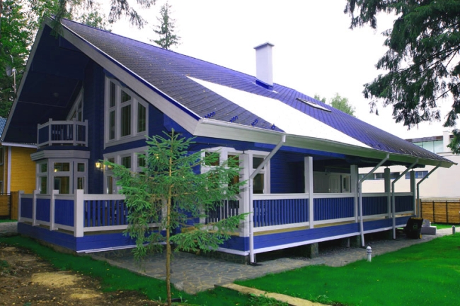 Stroitel'stvo finskih derevjannyh domov