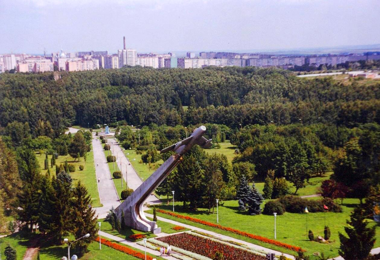 V Ternopol'skom parke Vozrozhdenija sobirajutsja postroit' gostinicu