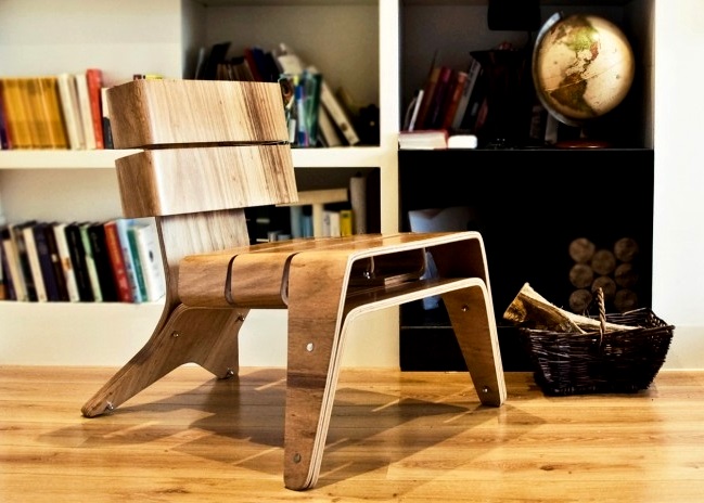 стул из древесины эвкалипта
